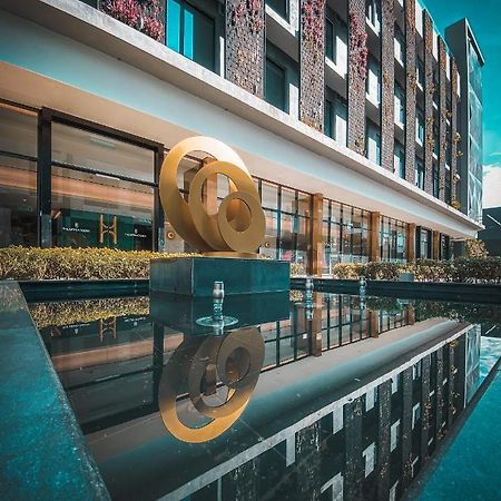 Hotel The Upper House, Batu Kawan Simpang Ampat  Exterior foto