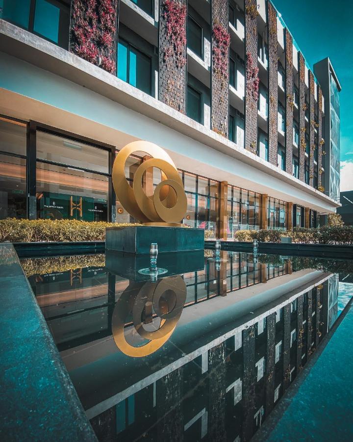 Hotel The Upper House, Batu Kawan Simpang Ampat  Exterior foto